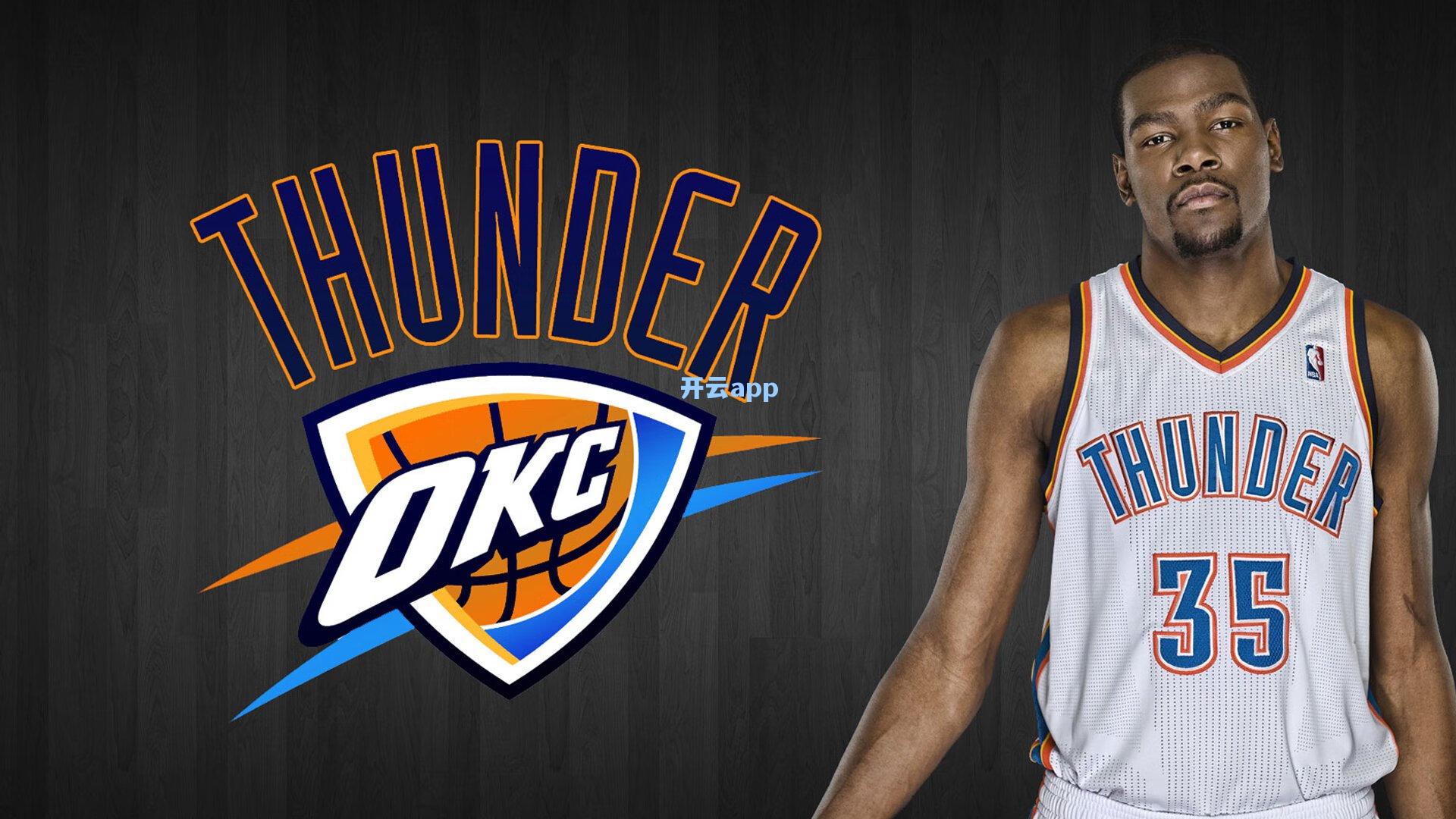 转会市场风云再起,豪门争抢新星,天价合约刷新纪录