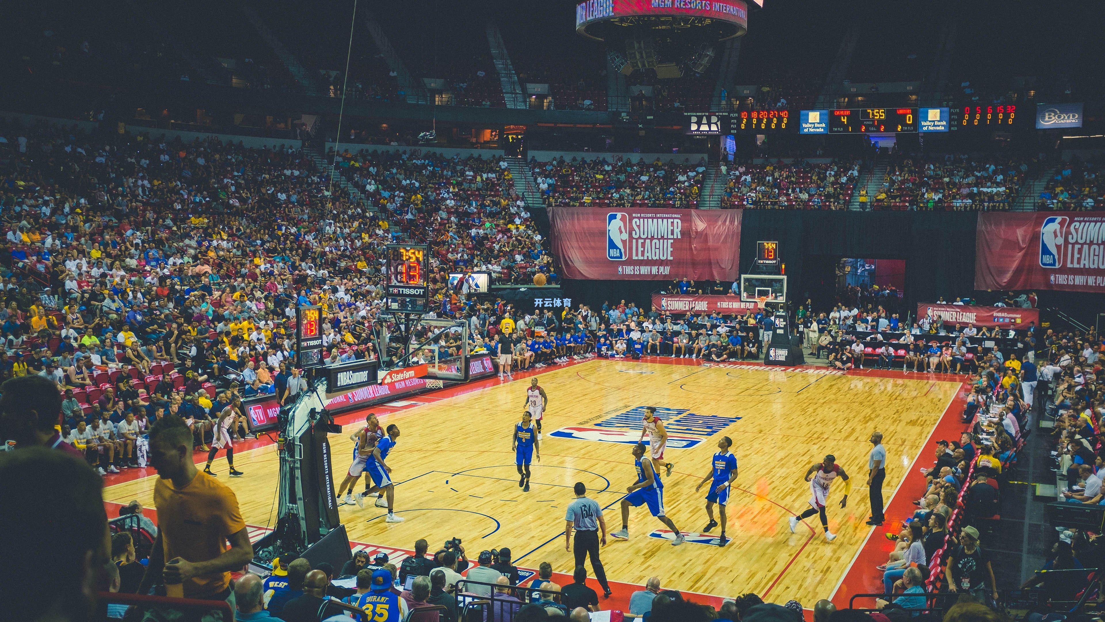 广东马威组合显统治力，新化学反应映衬昔日巨星尴尬